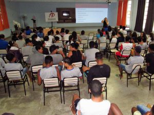 Projeto Dinâmica nas escolas realiza presente em Rio Doce