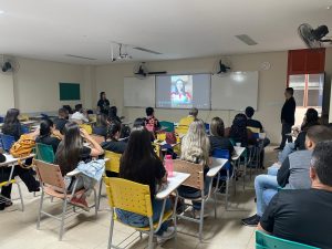 Alunos do 10º período de Direito se preparam para o Enade