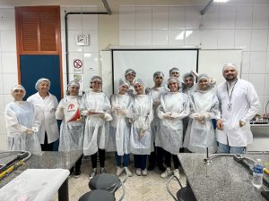 Farmacêutico por um dia recebe Instituto Montessori