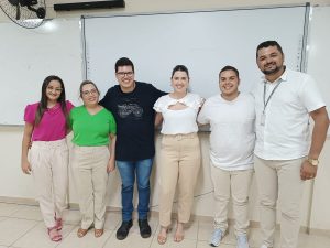 Concluintes de Farmácia apresentam TCC