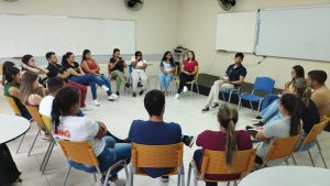 Farmácia promove roda de conversa em parceria ao Nap