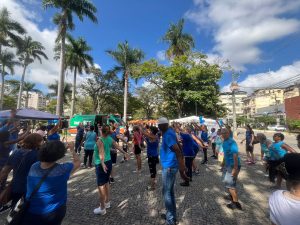 Alunos promovem atividades com a população na Campanha Março Azul