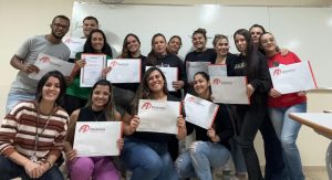 Alunos concluem curso de leitura e compreensão textual em língua inglesa