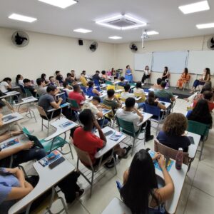 Egressas compartilham vivências em cargos de liderança e inspiram alunos