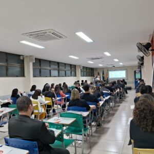 Professores ganham acolhimento e capacitação para iniciarem semestre 2025.2