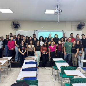 Alunos recebem capacitação sobre produção textual no Enade