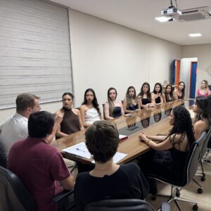 Formandos de Medicina colam grau em solenidade especial