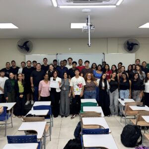 Alunos de três cursos participam de palestra sobre posicionamento profissional