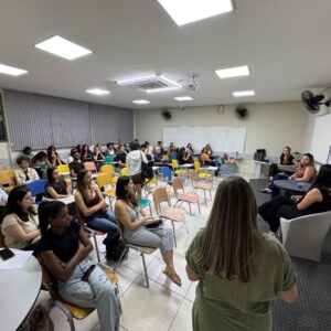 Egressas inspiram estudantes em evento especial pelo Dia da Mulher