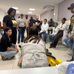 Faculdade Dinâmica capacita servidores de Alvinópolis em Primeiros Socorros 